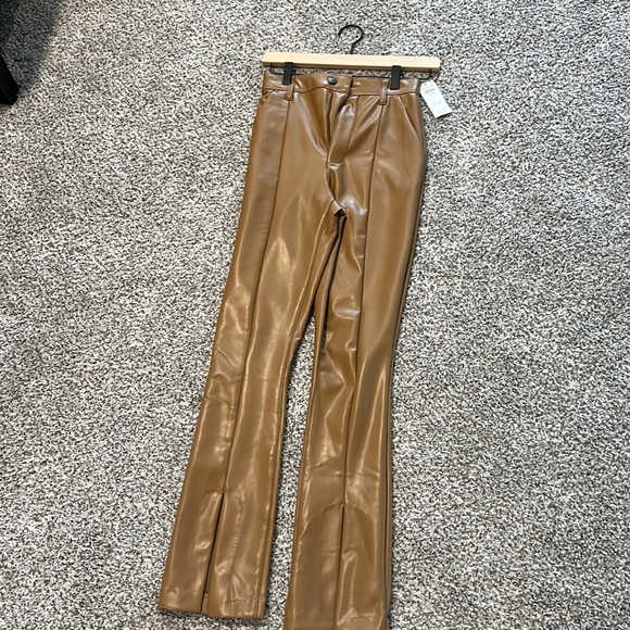 Abercrombie NWT Skinny High Rise Brown Leather Pants Slit Bottom Size 24 Short - Picture 1 of 6